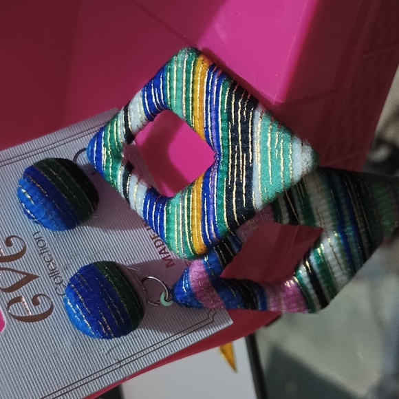 🆕 Fashion Eve Collection earrings - Picture 8 of 8